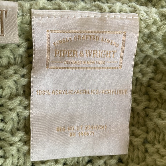 Peter & Wright from Havertys furniture throw in sage color new with tags. - Picture 5 of 7